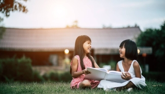 Nên cho trẻ học Tiếng Việt thiếu nhi ở đâu?